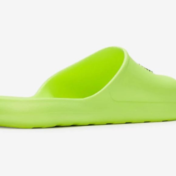 Nike Air Victori One Shower Slide Sandals CZ5478-700 Volt / Glow Green - Picture 5 of 6